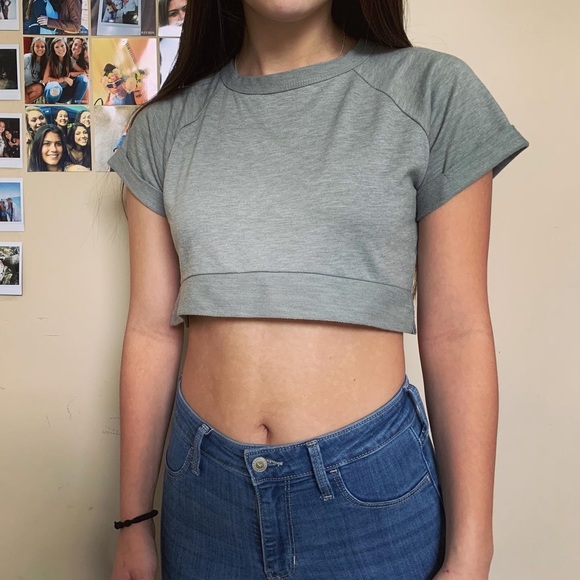 Grey crop top - Picture 3 of 3